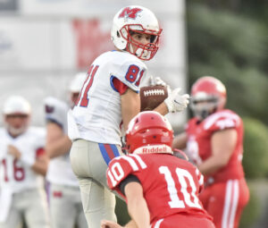 Methodical Bridgeport lays it on Morgantown 34-7 to open playoffs